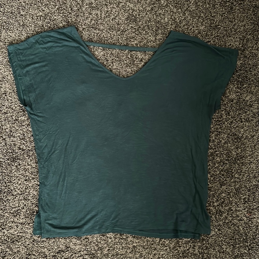 Old Navy V-Neck Top Size Large